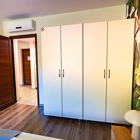 Sveti Vasilii Veliki 4*